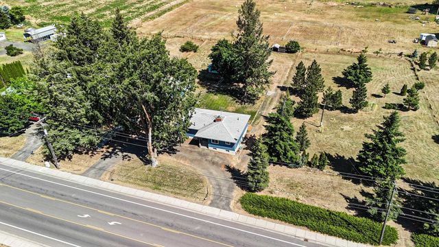 11312 W Betz Rd, Cheney, WA 99004