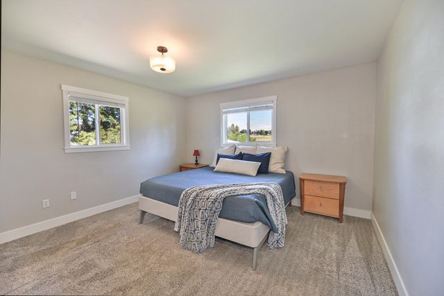 11312 W Betz Rd, Cheney, WA 99004