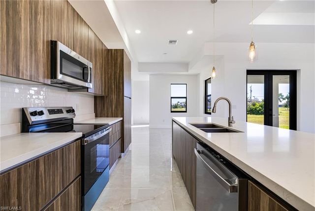 2833 NW 45th PL, Cape Coral, FL 33993