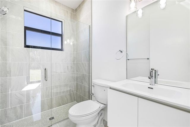 2833 NW 45th PL, Cape Coral, FL 33993