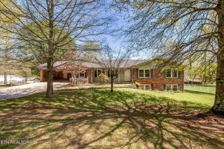 823 Old Harriman Hwy, Oliver Springs, TN 37840
