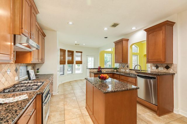 2814 Keagan Falls Drive, Manvel, TX 77578