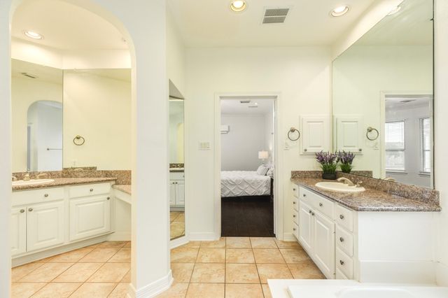 2814 Keagan Falls Drive, Manvel, TX 77578