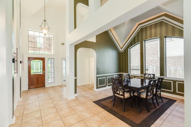 2814 Keagan Falls Drive, Manvel, TX 77578