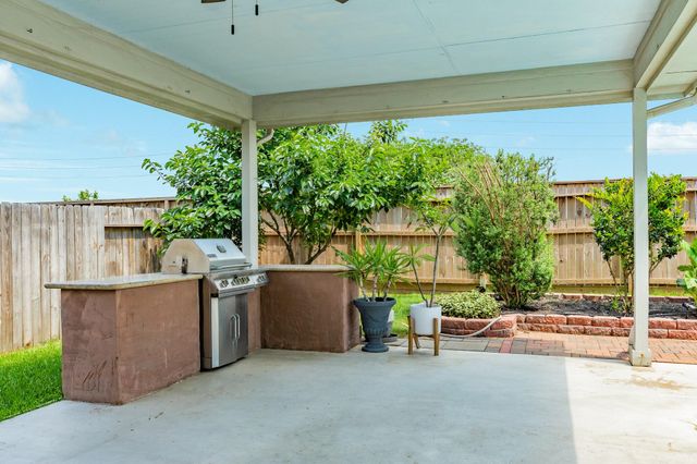 2814 Keagan Falls Drive, Manvel, TX 77578