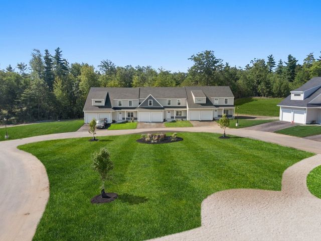 61 Driftwood Circle # 23, Sandown, NH 03873