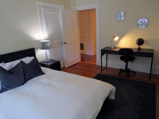 1463 Beacon Street 4, Brookline, MA 02446