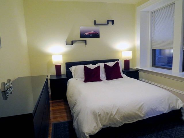 1463 Beacon Street 4, Brookline, MA 02446