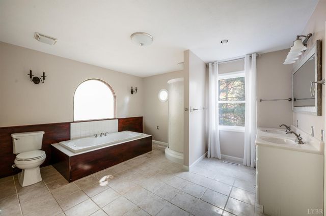 404 Heather Lane, Huddleston, VA 24104