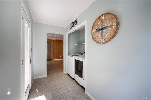 404 Heather Lane, Huddleston, VA 24104