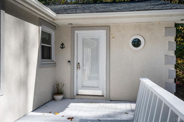 404 Heather Lane, Huddleston, VA 24104