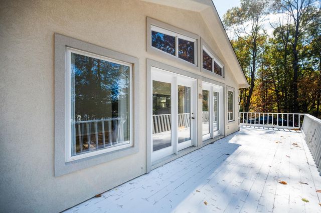 404 Heather Lane, Huddleston, VA 24104