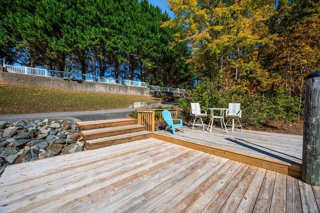 404 Heather Lane, Huddleston, VA 24104