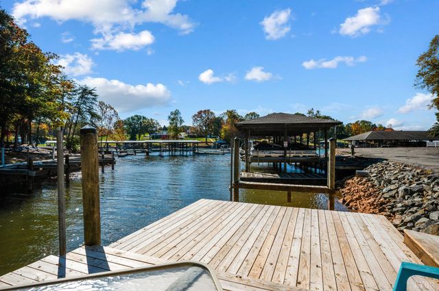 404 Heather Lane, Huddleston, VA 24104