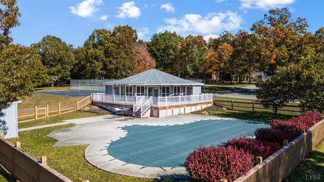 404 Heather Lane, Huddleston, VA 24104