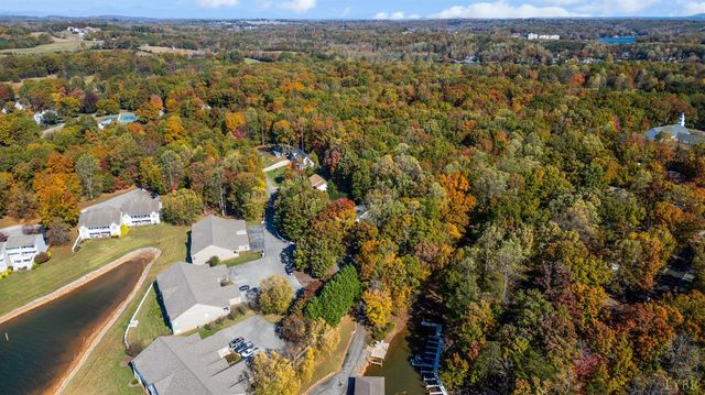 404 Heather Lane, Huddleston, VA 24104