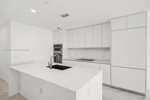 700 NE 24TH ST 4102, Miami, FL 33137