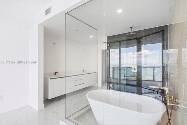 700 NE 24TH ST 4102, Miami, FL 33137