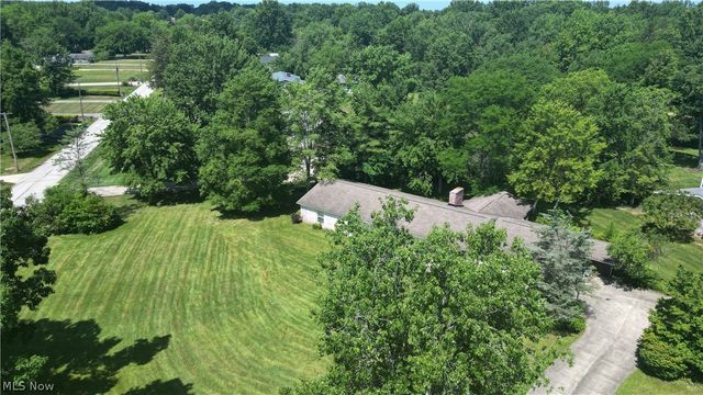 2838 Forest Lane, Willoughby Hills, OH 44094