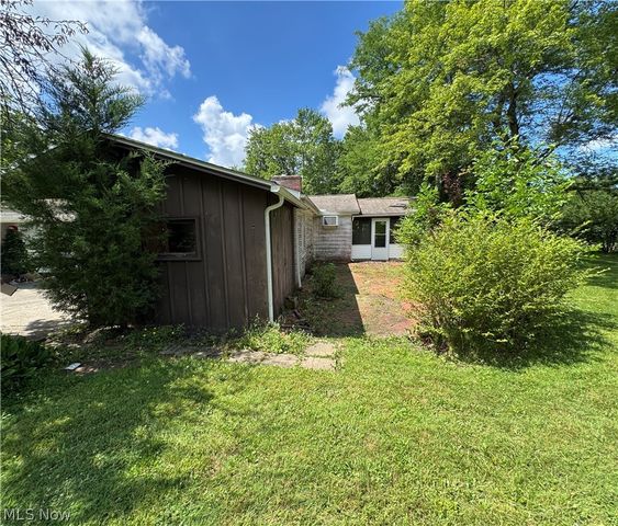 2838 Forest Lane, Willoughby Hills, OH 44094
