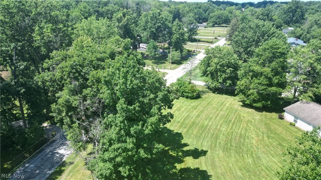 2838 Forest Lane, Willoughby Hills, OH 44094