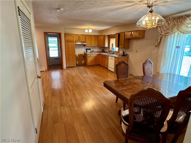 2838 Forest Lane, Willoughby Hills, OH 44094