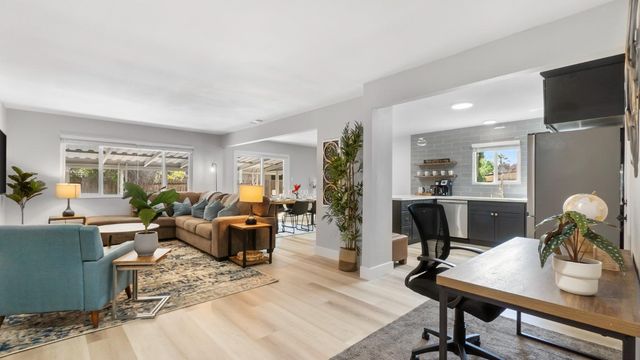 2476 Glenfaire Dr, Rancho Cordova, CA 95670