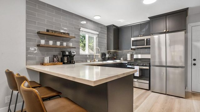 2476 Glenfaire Dr, Rancho Cordova, CA 95670