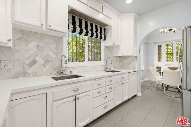 187 N Citrus Avenue, Los Angeles, CA 90036