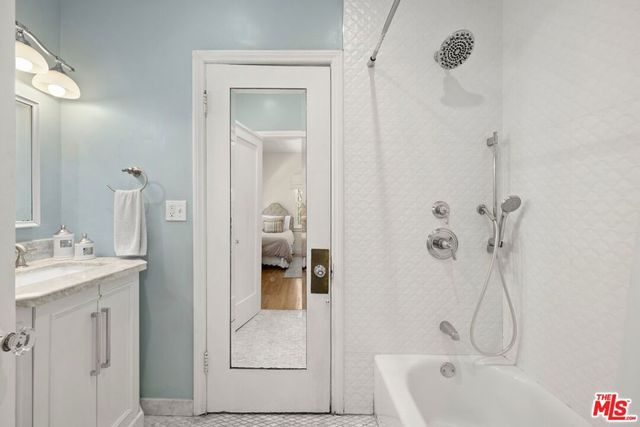 187 N Citrus Avenue, Los Angeles, CA 90036