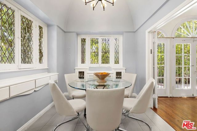 187 N Citrus Avenue, Los Angeles, CA 90036