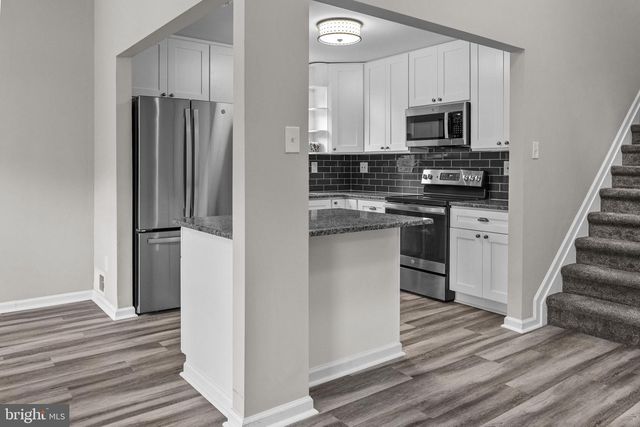 111 HIDDEN VALLEY LN, Newtown, PA 18940