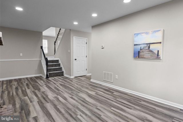 111 HIDDEN VALLEY LN, Newtown, PA 18940