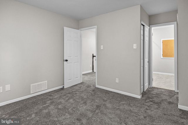 111 HIDDEN VALLEY LN, Newtown, PA 18940