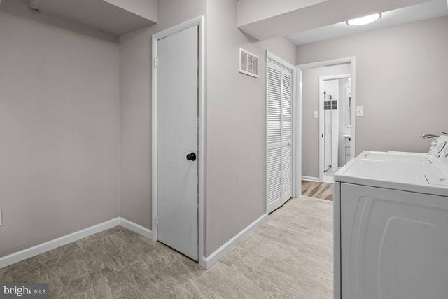 111 HIDDEN VALLEY LN, Newtown, PA 18940