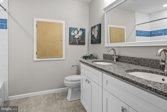 111 HIDDEN VALLEY LN, Newtown, PA 18940