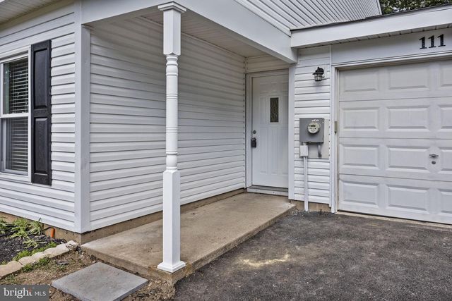 111 HIDDEN VALLEY LN, Newtown, PA 18940