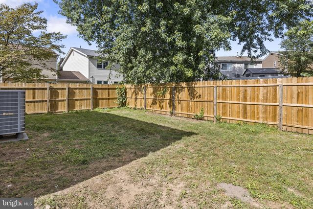 111 HIDDEN VALLEY LN, Newtown, PA 18940