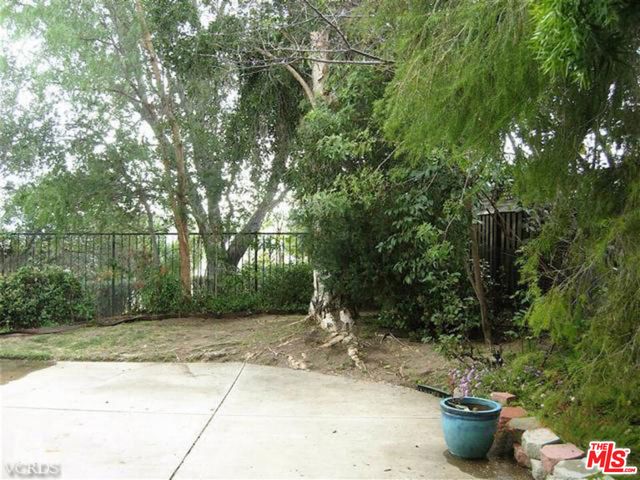 523 Park Springs Court, Oak Park, CA 91377
