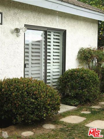 523 Park Springs Court, Oak Park, CA 91377