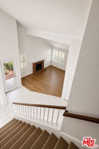 523 Park Springs Court, Oak Park, CA 91377