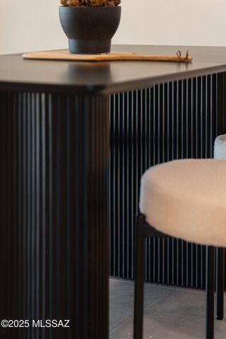 6401 N Camino Abbey, Tucson, AZ 85718