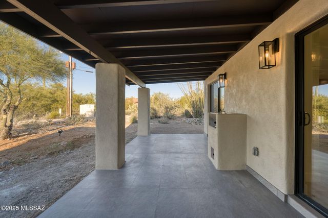 6401 N Camino Abbey, Tucson, AZ 85718