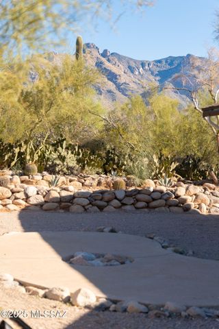 6401 N Camino Abbey, Tucson, AZ 85718