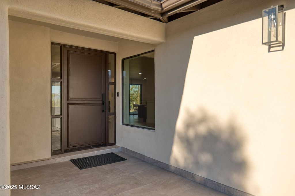 6401 N Camino Abbey, Tucson, AZ 85718