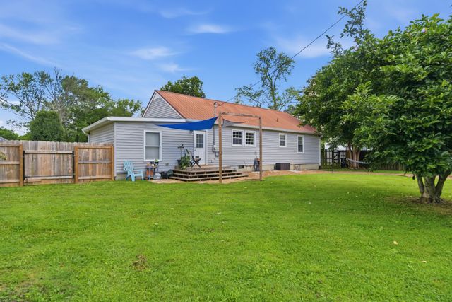 603 Johnson St, Manchester, TN 37355