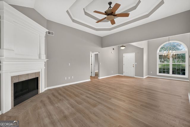 1637 Summit Creek Way, Loganville, GA 30052