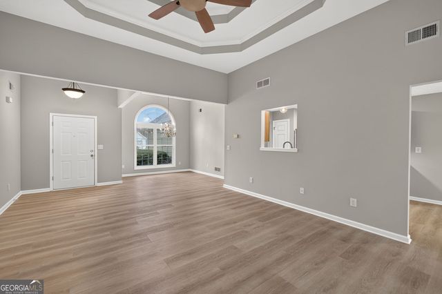 1637 Summit Creek Way, Loganville, GA 30052