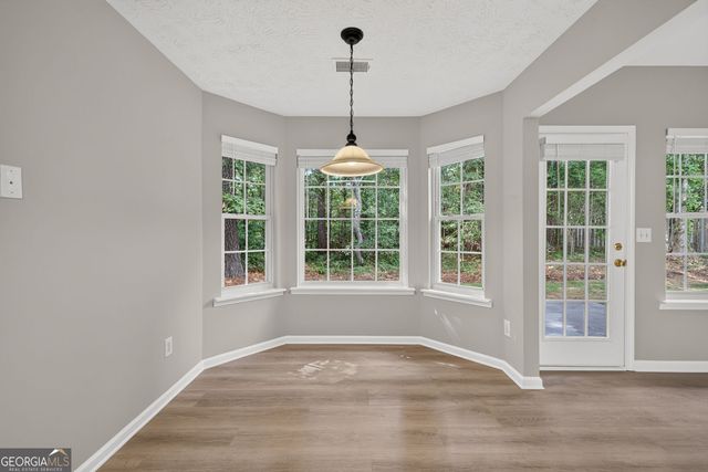 1637 Summit Creek Way, Loganville, GA 30052