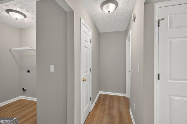 1637 Summit Creek Way, Loganville, GA 30052